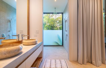 CASA COLIBRI LUXURY PROPERTY WITH FOUR BEDROOMS AND PANORAMIC OCEAN VIEWS, IN PLAYA HERMOSA – 10 ACRES