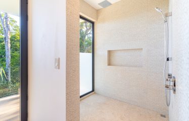 CASA COLIBRI LUXURY PROPERTY WITH FOUR BEDROOMS AND PANORAMIC OCEAN VIEWS, IN PLAYA HERMOSA – 10 ACRES