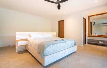 CASA COLIBRI LUXURY PROPERTY WITH FOUR BEDROOMS AND PANORAMIC OCEAN VIEWS, IN PLAYA HERMOSA – 10 ACRES