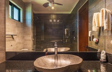 CASA MARKISSA LUXURY PROPERTY WITH OCEAN AND SUNSET VIEWS, IN PLAYA HERMOSA – 1.2 ACRES