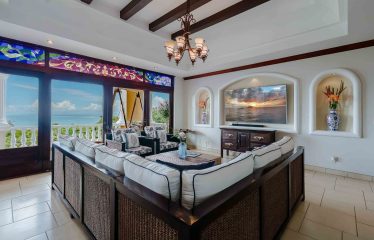 CONDOMINIUM  UNID TWO WITH THREE BEDROOMS AND OCEAN VIEWS, IN MANUEL ANTONIO – 0.06 ACRES