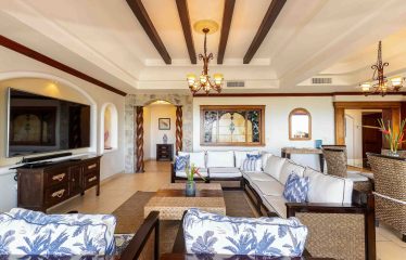 CONDOMINIUM  UNID TWO WITH THREE BEDROOMS AND OCEAN VIEWS, IN MANUEL ANTONIO – 0.06 ACRES