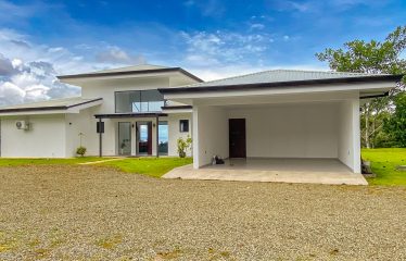 CASA VIOLINES MOUNTAIN PROPERTY WITH THREE BEDROOMS, IN TRES RIOS – 2.08 ACRES