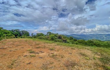 24-HECTARE ESTATE WITH MULTIPLE BUILDING SITES AND PANORAMIC VIEWS NEAR HATILLO AND DOMINICAL