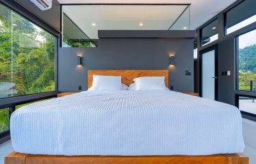 LUXURY CONTEMPORARY RESIDENCE WITH PANORAMIC OCEAN VIEWS MANUEL ANTONIO – 1.10 ACRES