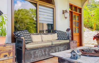 PROPERTY WITH THREE BEDROOMS AND FRONT OCEAN VIEWS, IN OJOCHAL – 0.63 ACRES