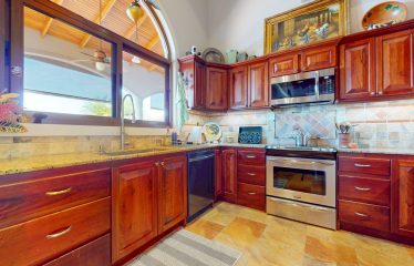 PROPERTY WITH THREE BEDROOMS AND FRONT OCEAN VIEWS, IN OJOCHAL – 0.63 ACRES