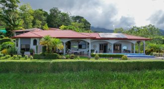 PROPERTY WITH THREE BEDROOMS AND FRONT OCEAN VIEWS, IN OJOCHAL – 0.63 ACRES
