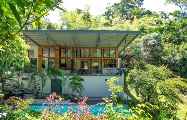 PROPERTY WITH THREE BEDROOMS IN A GATED COMMUNITY IN THE UP OF BRISAS LA COLONIA – 1.24 ACRES