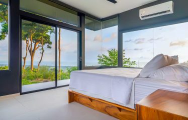 LUXURY CONTEMPORARY RESIDENCE WITH PANORAMIC OCEAN VIEWS MANUEL ANTONIO – 1.10 ACRES