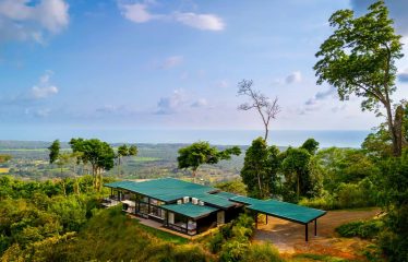 LUXURY CONTEMPORARY RESIDENCE WITH PANORAMIC OCEAN VIEWS MANUEL ANTONIO – 1.10 ACRES