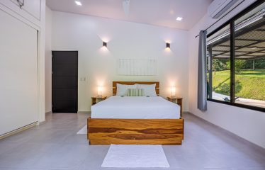 CASA BALLENA PERL PROPERTY WITH THREE BEDROOMS NEAR TO THE TOWN, IN PLAYA HERMOSA – 0.75 ACRES