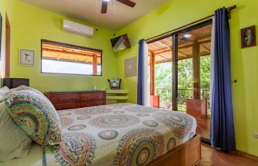 PROPERTY WITH FOUR BEDROOMS AND PARTIAL OCEAN VIEWS, IN JARDINES DEL MORETE UVITA – 2.2 ACRES