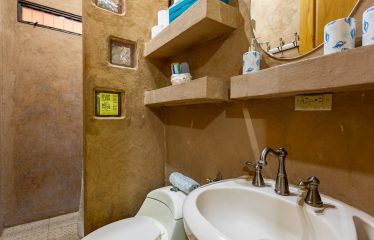 PROPERTY WITH FOUR BEDROOMS AND PARTIAL OCEAN VIEWS, IN JARDINES DEL MORETE UVITA – 2.2 ACRES