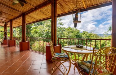 PROPERTY WITH FOUR BEDROOMS AND PARTIAL OCEAN VIEWS, IN JARDINES DEL MORETE UVITA – 2.2 ACRES