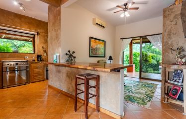 PROPERTY WITH FOUR BEDROOMS AND PARTIAL OCEAN VIEWS, IN JARDINES DEL MORETE UVITA – 2.2 ACRES