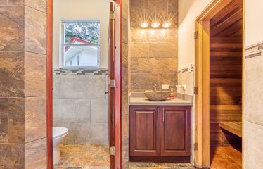 LUXURY ESTATE WITH PANORAMIC OCEAN VIEWS IN LAGUNAS, DOMINICAL – 16 ACRES