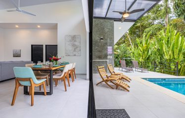 CASA BALLENA PERL PROPERTY WITH THREE BEDROOMS NEAR TO THE TOWN, IN PLAYA HERMOSA – 0.75 ACRES