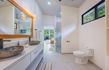 CASA BALLENA PERL PROPERTY WITH THREE BEDROOMS NEAR TO THE TOWN, IN PLAYA HERMOSA – 0.75 ACRES