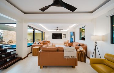 LUXURY PROPERTY WITH EIGHT BEDROOMS NEAR TO THE QUEPOS CENTER – 0.45 ACRES