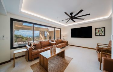 LUXURY PROPERTY WITH EIGHT BEDROOMS NEAR TO THE QUEPOS CENTER – 0.45 ACRES