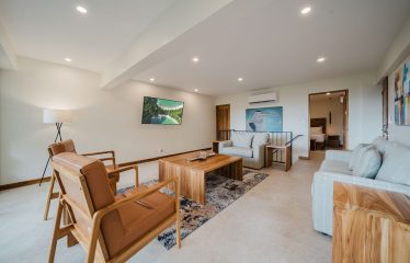 LUXURY PROPERTY WITH EIGHT BEDROOMS NEAR TO THE QUEPOS CENTER – 0.45 ACRES