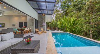 CASA BALLENA PERL PROPERTY WITH THREE BEDROOMS NEAR TO THE TOWN, IN PLAYA HERMOSA – 0.75 ACRES