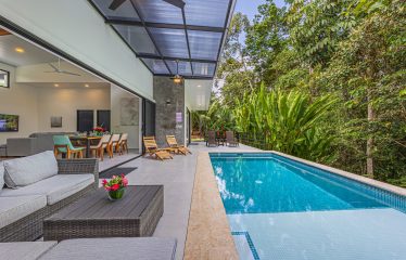 CASA BALLENA PERL PROPERTY WITH THREE BEDROOMS NEAR TO THE TOWN, IN PLAYA HERMOSA – 0.75 ACRES
