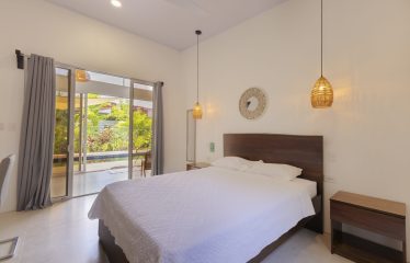 MODERN RESIDENCE WITH COMMERCIAL POTENTIAL STEPS FROM MARINO BALLENA, IN BAHIA BALLENA – 0.31 ACRES