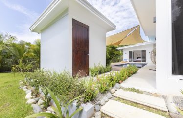 MODERN RESIDENCE WITH COMMERCIAL POTENTIAL STEPS FROM MARINO BALLENA, IN BAHIA BALLENA – 0.31 ACRES