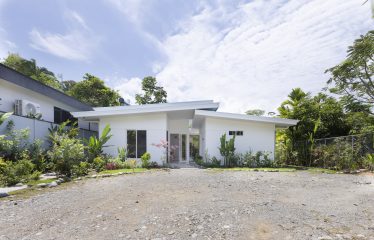 MODERN RESIDENCE WITH COMMERCIAL POTENTIAL STEPS FROM MARINO BALLENA, IN BAHIA BALLENA – 0.31 ACRES