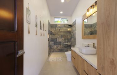 MODERN RESIDENCE WITH COMMERCIAL POTENTIAL STEPS FROM MARINO BALLENA, IN BAHIA BALLENA – 0.31 ACRES