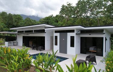 TROPICAL HOME WITH POOL AND SOLAR POWER IN PHASE 11 OF OJOCHAL – 1.41 ACRES