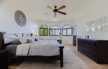 CASA ORQUIDEA – LUXURY HOME WITH OCEAN VIEWS IN GATED COMMUNITY