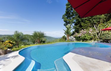 CASA ORQUIDEA – LUXURY HOME WITH OCEAN VIEWS IN GATED COMMUNITY