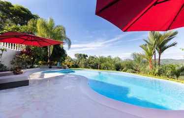 CASA ORQUIDEA – LUXURY HOME WITH OCEAN VIEWS IN GATED COMMUNITY