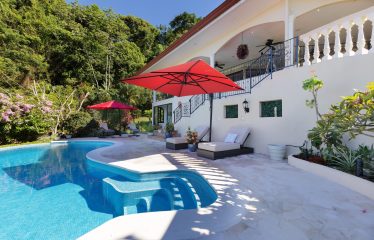 CASA ORQUIDEA – LUXURY HOME WITH OCEAN VIEWS IN GATED COMMUNITY