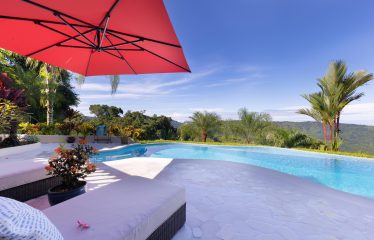 CASA ORQUIDEA – LUXURY HOME WITH OCEAN VIEWS IN GATED COMMUNITY