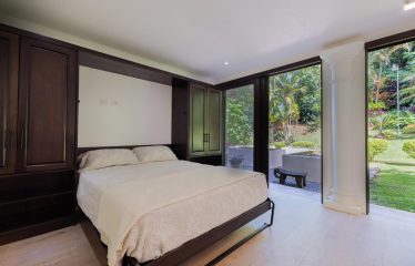 CASA ORQUIDEA – LUXURY HOME WITH OCEAN VIEWS IN GATED COMMUNITY