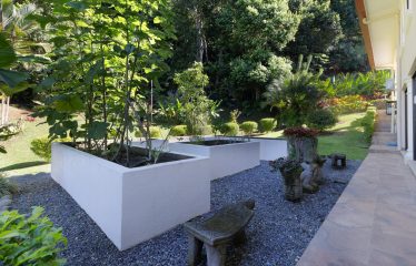 CASA ORQUIDEA – LUXURY HOME WITH OCEAN VIEWS IN GATED COMMUNITY
