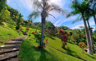 CASA ORQUIDEA – LUXURY HOME WITH OCEAN VIEWS IN GATED COMMUNITY