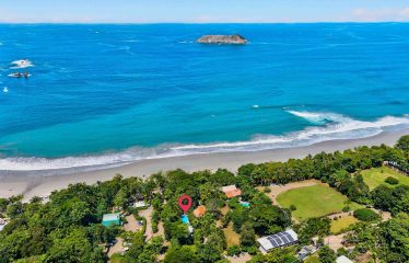 EXCLUSIVE OCEANFRONT SANCTUARY WITH TWO HOUSES, IN MANUEL ANTONIO – 0.29 ACRES