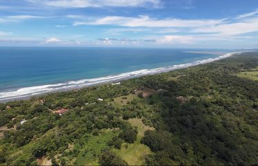 GREAT BEACHFRONT DEVELOPMENT OPPORTUNITY, IN SAVEGRE MATAPALO – 81 ACRES