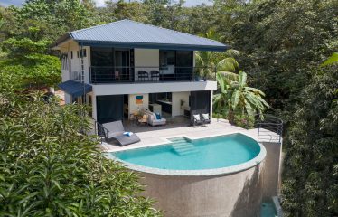 LUXURY JUNGLE ESTATE WITH GUEST HOUSE AND 10.87 ACRES, IN OJOCHAL