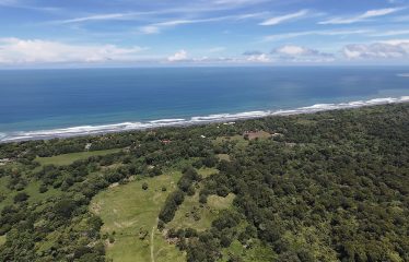 GREAT BEACHFRONT DEVELOPMENT OPPORTUNITY, IN SAVEGRE MATAPALO – 81 ACRES