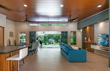 RIVERFRONT PROPERTY NEAR UVITA – PERMANENT RIVER, CASCADES & NATURAL SWIMMING POOLS