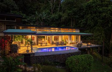 CASA MERAKI: RESIDENCE WITH PACIFIC VIEWS AND INFINITY POOL, IN UVITA