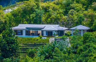 PRIVATE RESIDENCE WITH POOL AND OCEAN AND SUNSET VIEWS, IN OJOCHAL – 1.74 ACRES