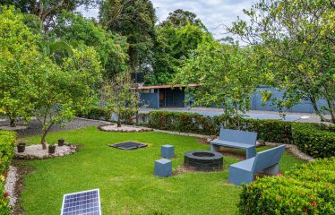 A TROPICAL RESIDENCE DESIGNED FOR LIVING AND ENJOYING, NEAR TO PARRITA – 1.12 ACRES