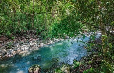 RIVERFRONT PROPERTY NEAR UVITA – PERMANENT RIVER, CASCADES & NATURAL SWIMMING POOLS